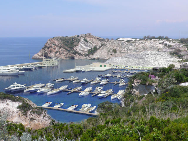 Marina di Cala dell'acqua 